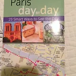 52 Clichy - D'hotes 4* פריז