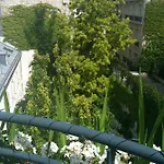 52 Clichy - D'hotes לינה וארוחת בוקר פריז