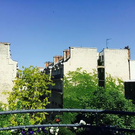 52 Clichy - D'hotes לינה וארוחת בוקר