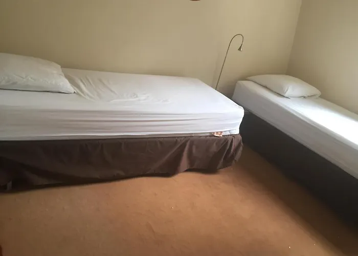 52 Clichy - D'hotes Nocleg ze śniadaniem 4*