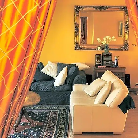 52 Clichy - D'hotes 4*