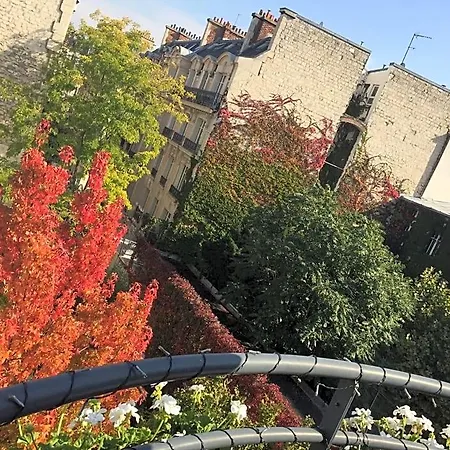 52 Clichy - D'hotes 4*