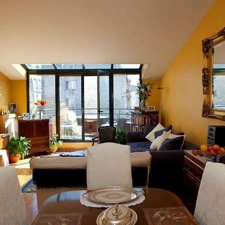 Bed & Breakfast 52 Clichy - D'hotes Parijs