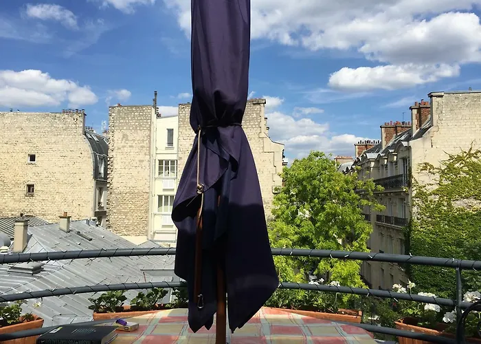 52 Clichy - D'hotes 4* Paryż