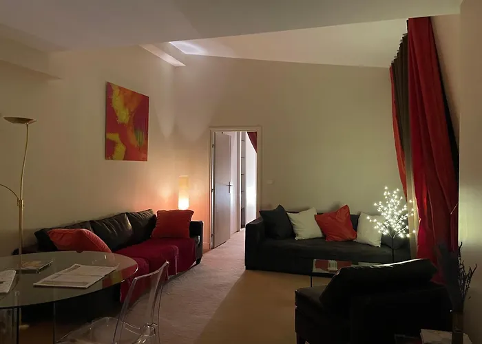 52 Clichy - D'hotes 4* Paris