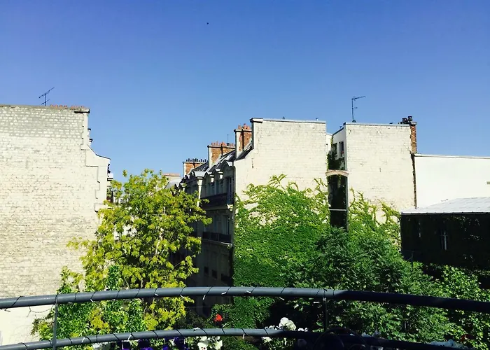 52 Clichy - D'hotes Frühstückspension
