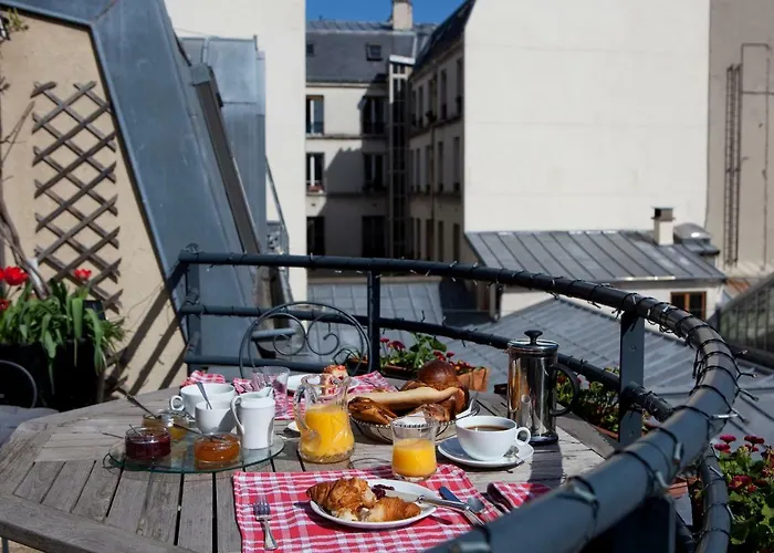 52 Clichy - D'hotes Frühstückspension